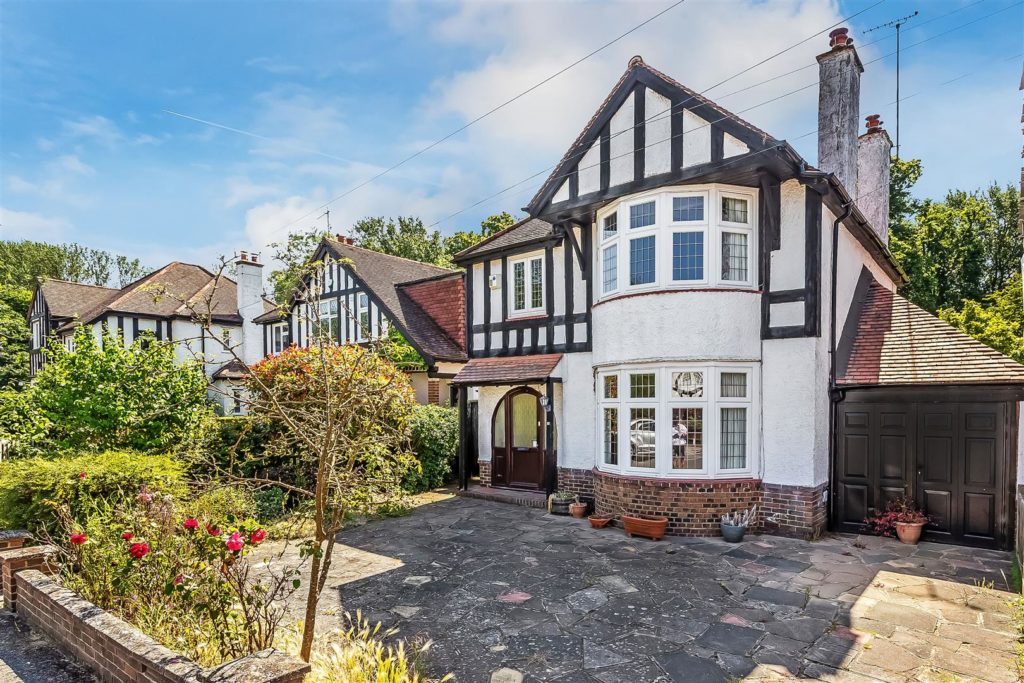 DUDLEY GROVE, EPSOM KT18