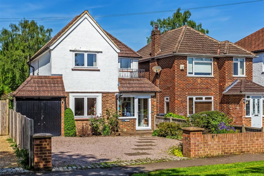 RAYMEAD WAY, FETCHAM, KT22