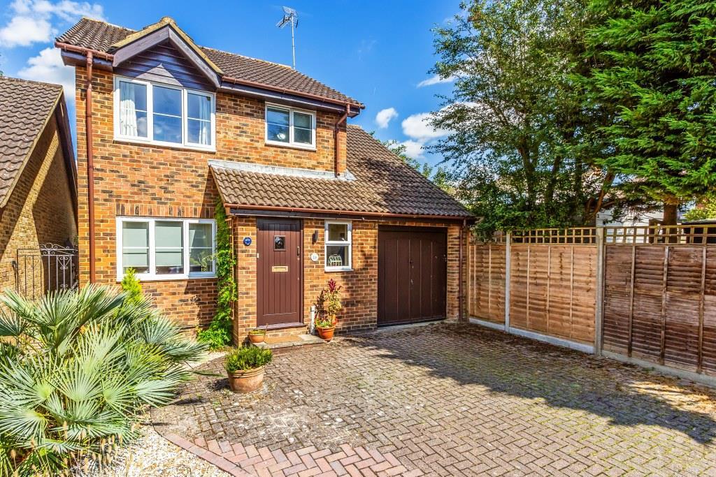 PELHAM WAY, BOOKHAM, KT23