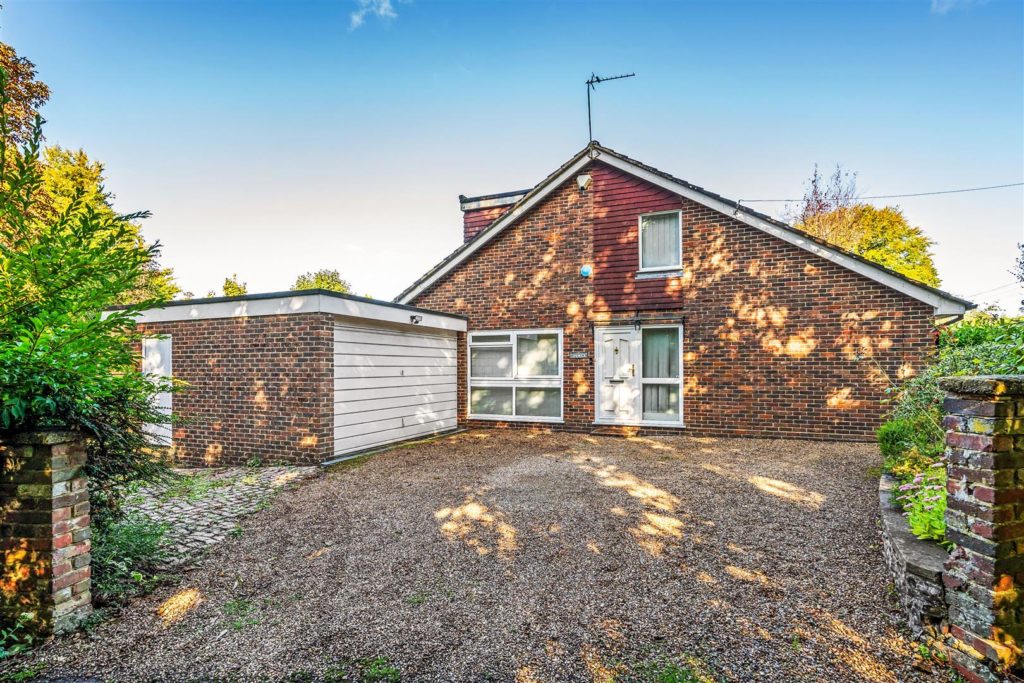 ERMYN WAY, LEATHERHEAD, KT22