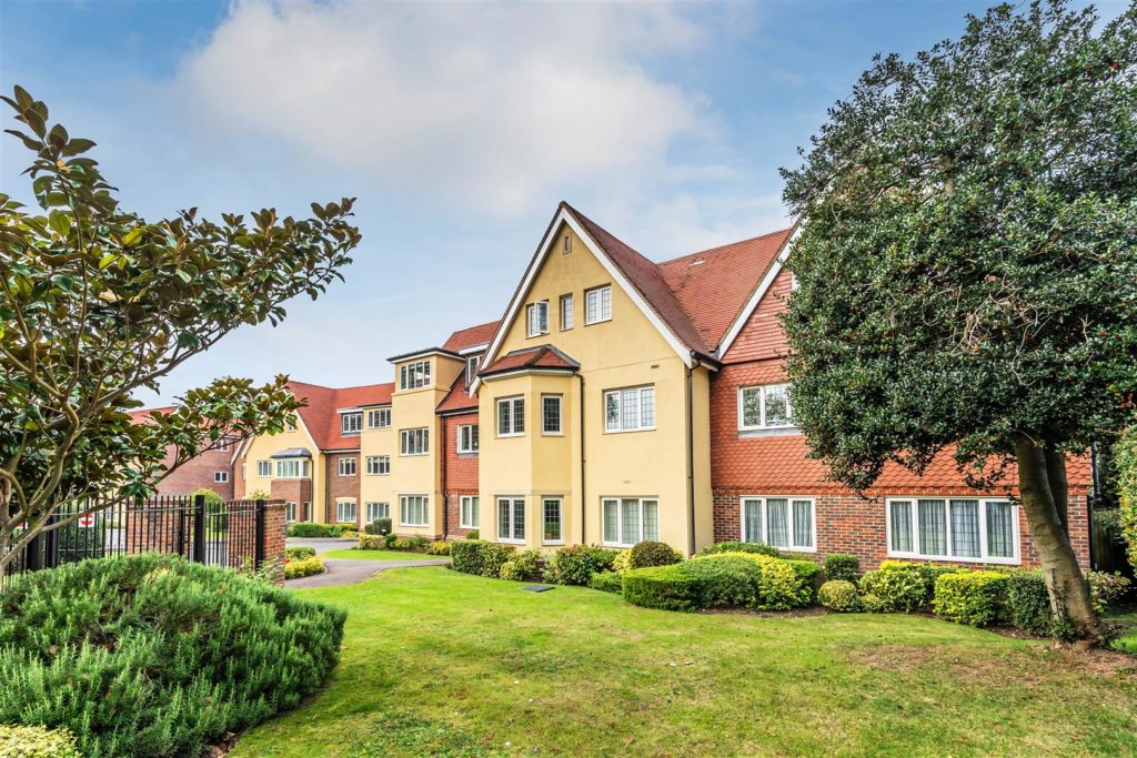 ASHCROFT PLACE, LEATHERHEAD, KT22