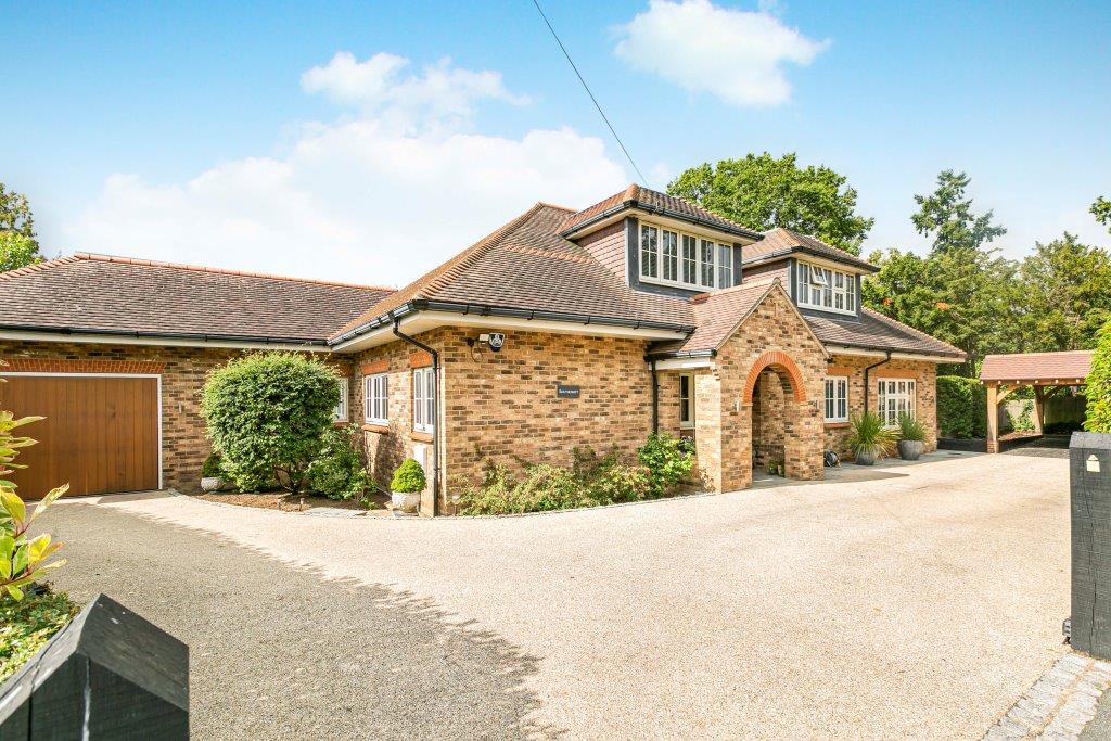 BURNHAMS ROAD, LITTLE BOOKHAM, KT23