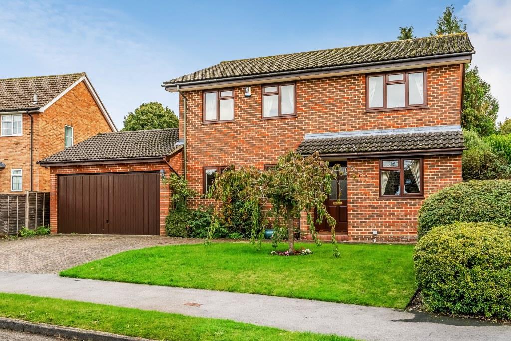 SHERIDANS ROAD, GREAT BOOKHAM, KT23