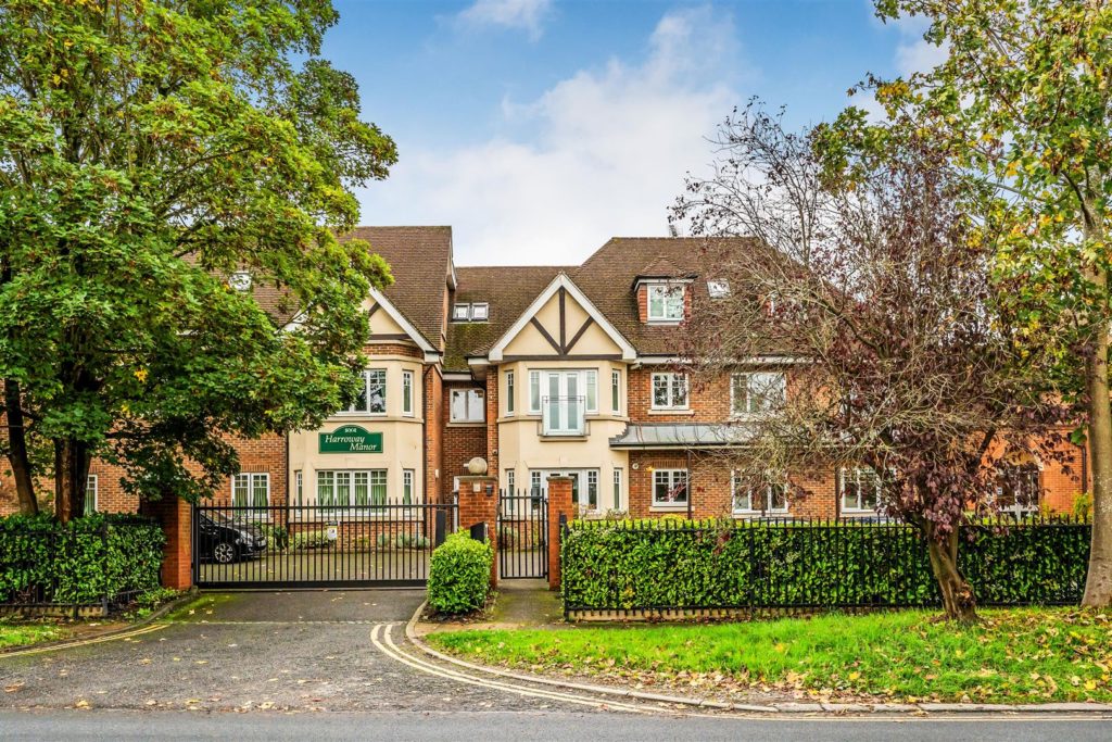 HARROWAY MANOR, FETCHAM, KT22