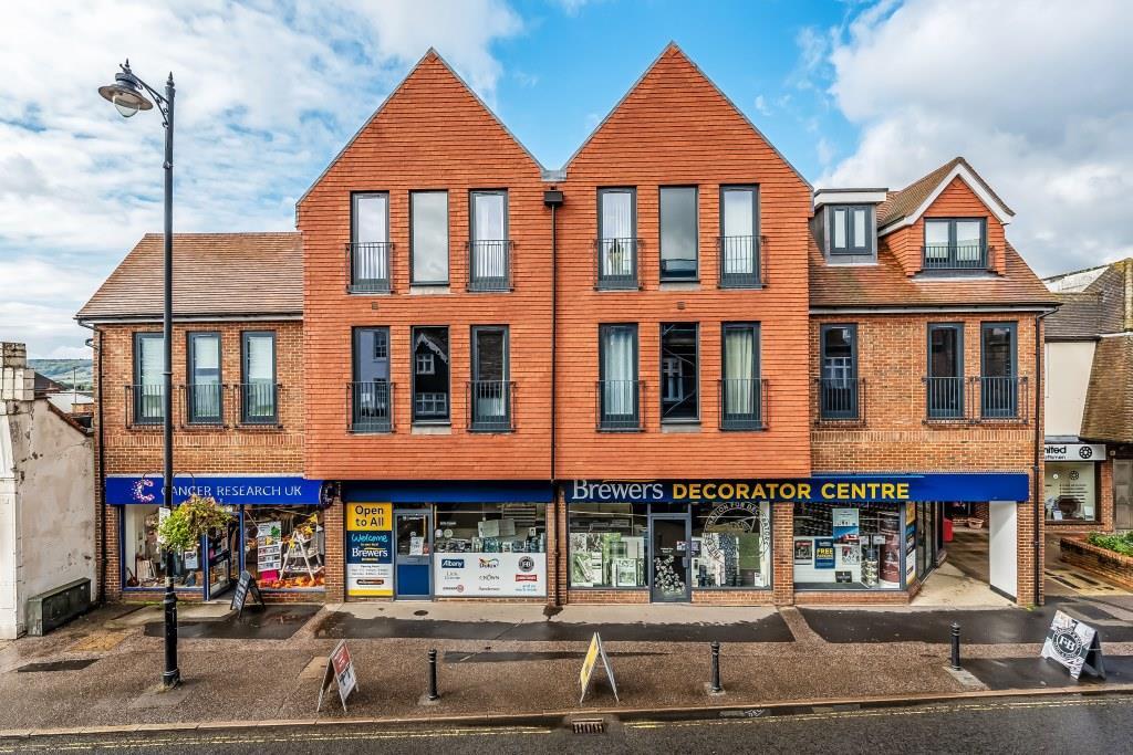 HIGH STREET, DORKING, RH4