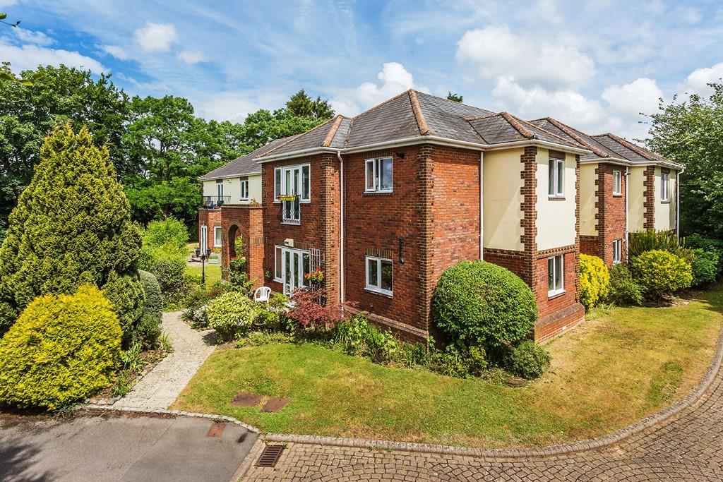 GARLANDS ROAD, LEATHERHEAD, KT22