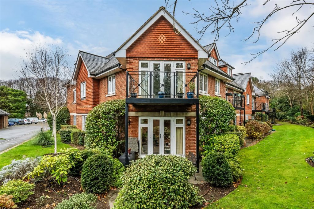 WARREN COURT, ASHTEAD, KT21