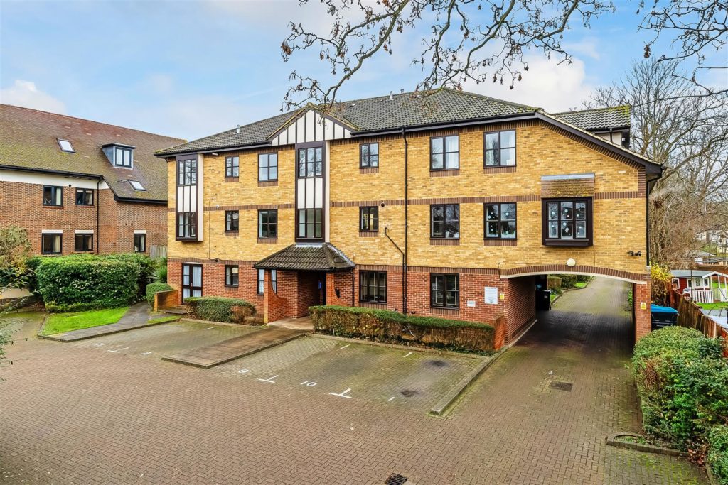 FIRCROFT, EPSOM ROAD, LEATHERHEAD. KT22