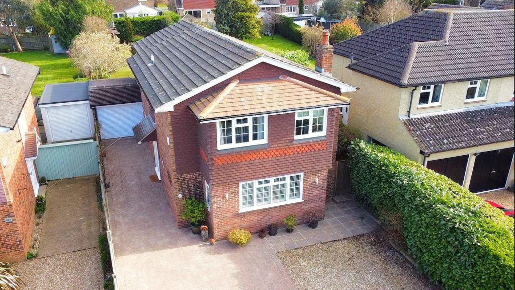 BLACKTHORNE ROAD, GREAT BOOKHAM, KT23