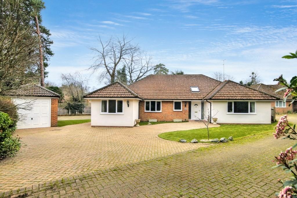 LOWER ROAD, GREAT BOOKHAM. KT23